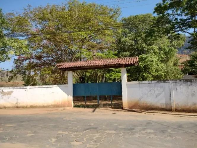 Venda de imóvel da (AABB) Miraí (MG)