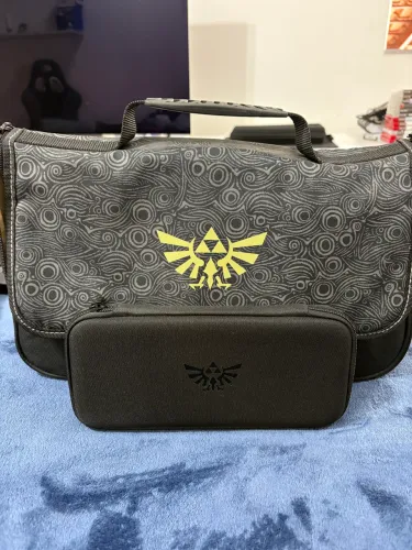 Kit Bolsa + Case The Legend of Zelda Nintendo Switch - Triforce - Conservados