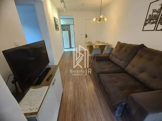 Lindo Apartamento Reformado Corrêas com Maior Planta, Condomínio Cenário de Monet e Varand