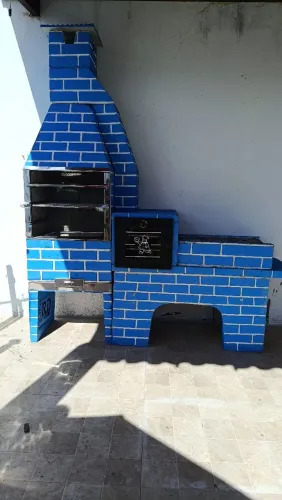 Churrasqueira pré moldado 3×1com forno de pizza valor 2.500