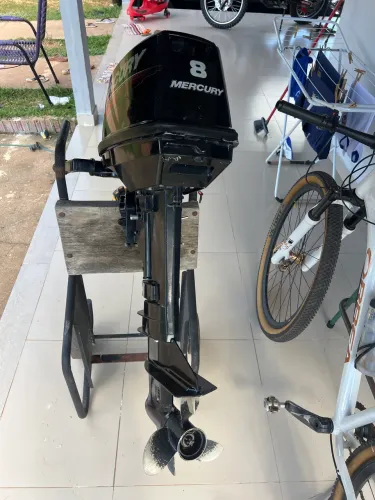 Oportunidade!! Motor Mercury 8 HP.