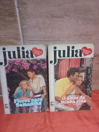 Livro vintage Júlia anos 80 com todas as páginas 