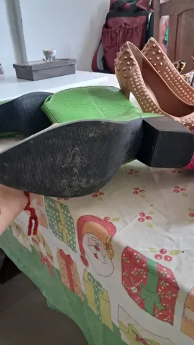 Bota Stiletto número 37/ 50 reais (usada 1 vez)