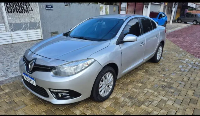 Renault Fluence Sed. Dynamique 2.0 16V Flex Aut. 2016