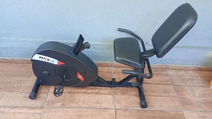 Bicicleta ergométrica horizontal DREAM Max-H, cor preta