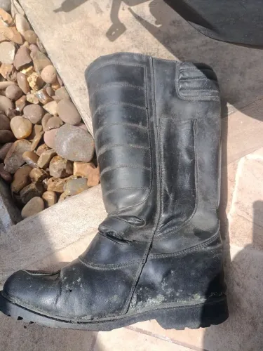 Bota de motoqueiro igual da SAMU 