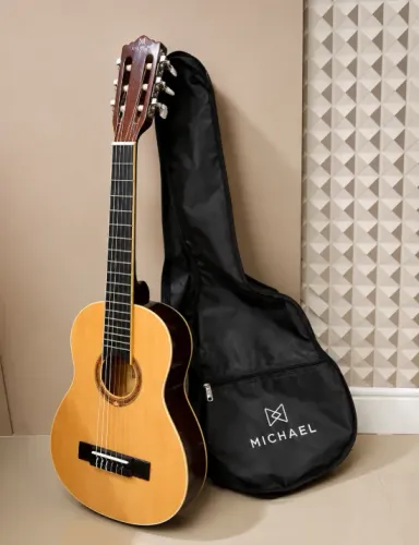 Violão Infantil Nylon + Capa - Pouco Uso (Estado de Novo)