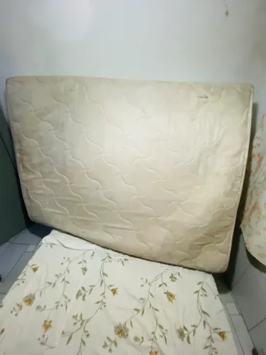 Vendo colchão de casal