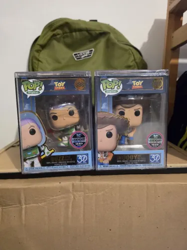 Funkos nft toy story woody, buzz e scud