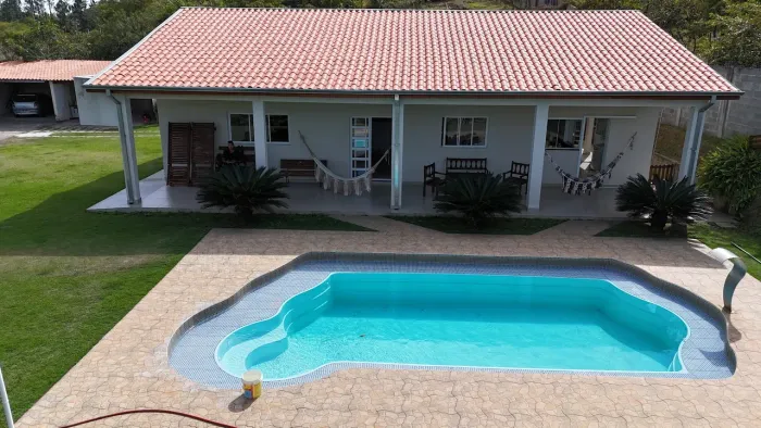 Casa nova e mobiliada em condomínio fechado R$1.6 mi - Cod.:CO-1285