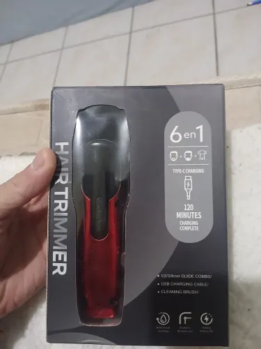 VENDO MAQUINA DE BARBA/CABELO NA CAIXA ... CONTATO WHATSAPP: *