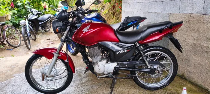 Observação moto bem cuidada