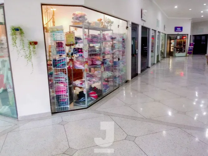Sala à Venda - Estância Suiça, Serra Negra - 32m2