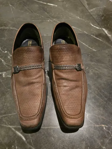 Sapato de couro