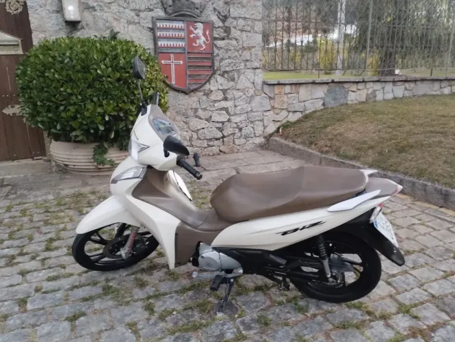 Honda biz única Dona, oportunidade!!!