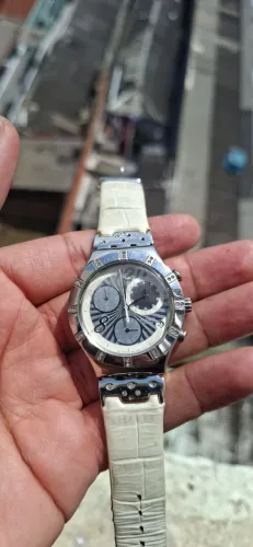 Relógio swatch Original vendo olx pay mais entrega para todo Brasil faço envio 
