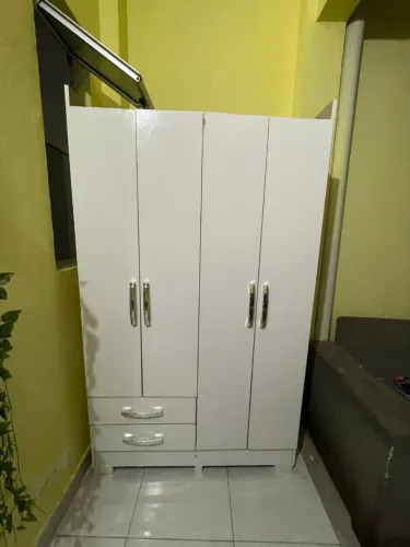 Guarda roupa pra vender rápido!