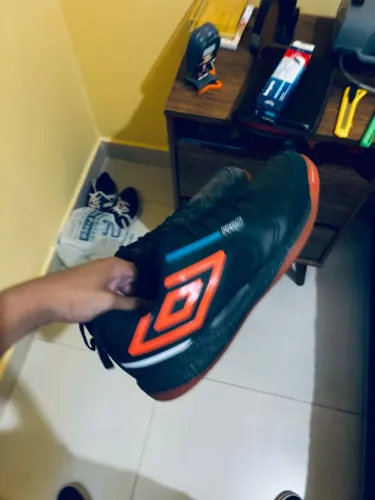 Chuteira Umbro Pro5 Bump