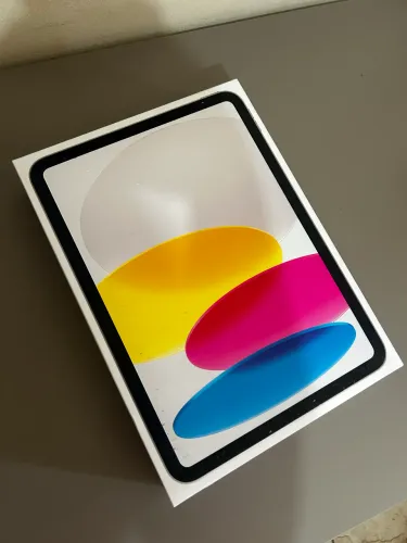 iPad 11 A16 256GB prata - NOVO E LACRADO - garantia da Apple de 1 ano 