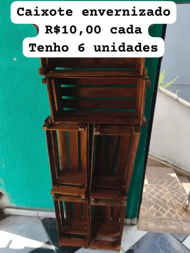 Caixote envernizado 