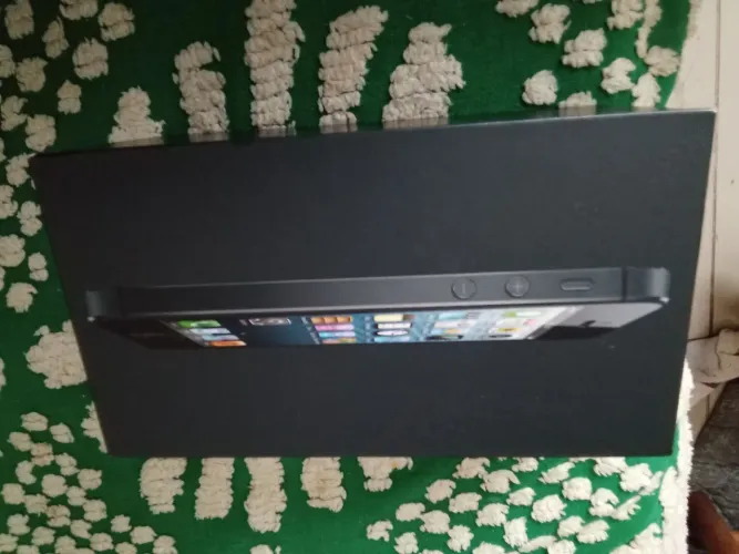 Caixa vazia do iPhone 5