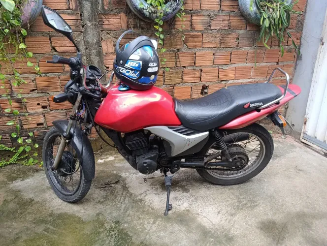 Cg 125 de leilão.
