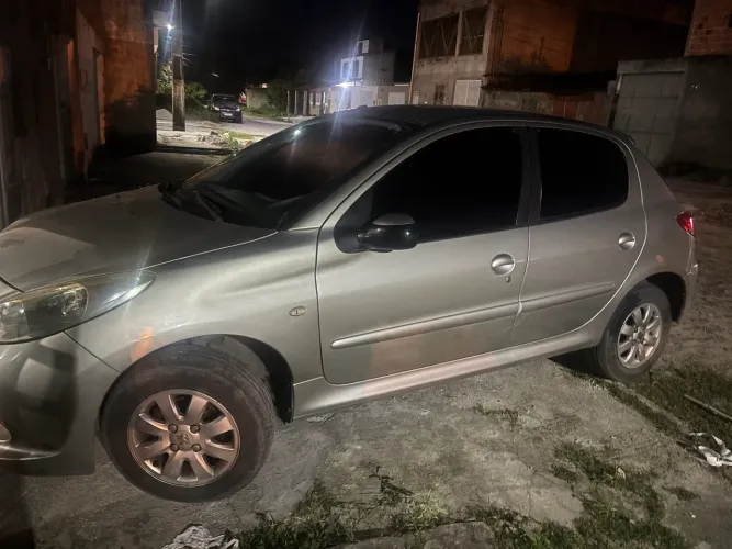 Peugeot 207 XR Sport 1.4 Flex 8V 5P 2011