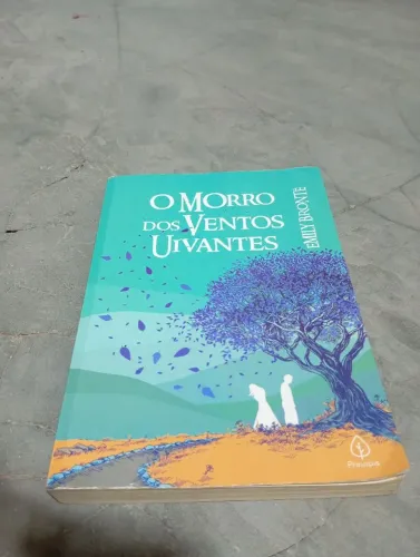 O morro dos ventos uivantes 