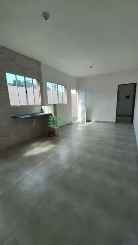 casa nova em itanhaem, aceita financiamento bancário