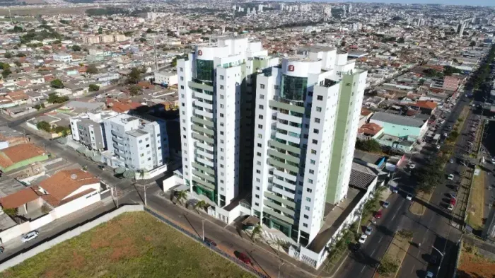 Apartamento para aluguel possui 97 metros quadrados com 3 quartos