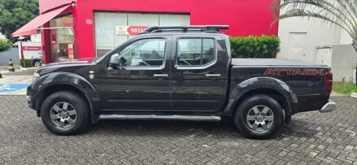 Nissan Frontier SV At.cd 4X4 2.5 TB Diesel Mec. 2013