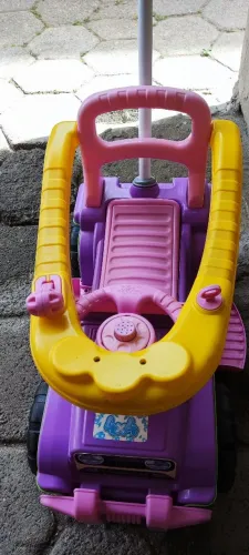 Jipe infantil Maral