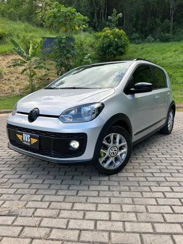 Volkswagen Up! Cross 1.0 TSI Total Flex 12V 5P 2017