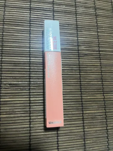 Batom líquido Super Stay Maybelline cor Nude