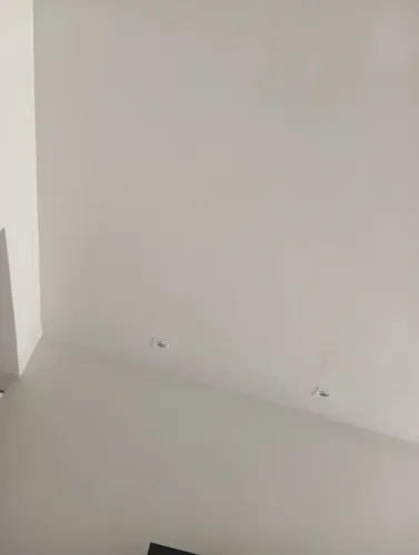 Preciso de pedreiro e ajudante para Guarapari
