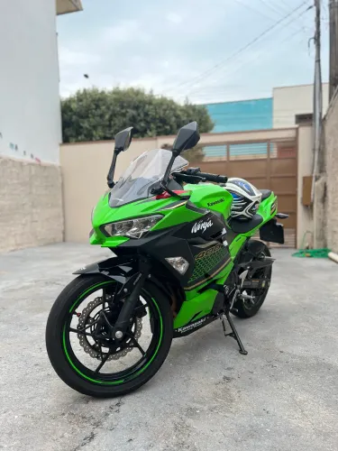 Kawasaki Ninja 400