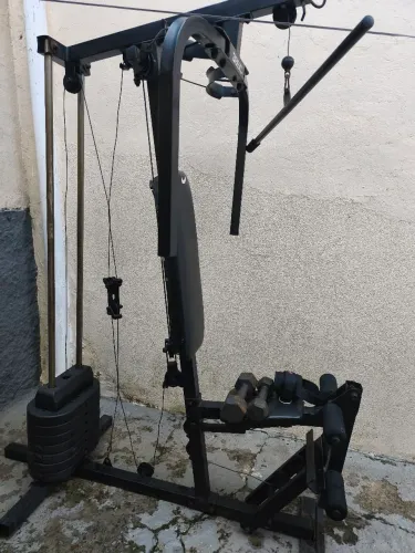 Máquina de musculação