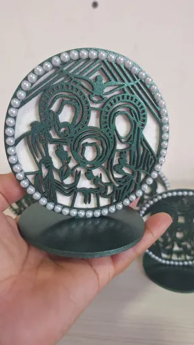 Sagrada Família na cor verde