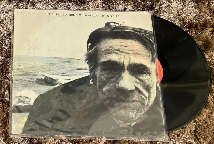 Vinil The Cure - Standing on The Beach 