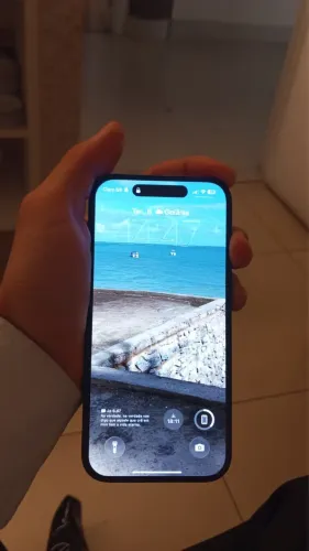 iPhone 16