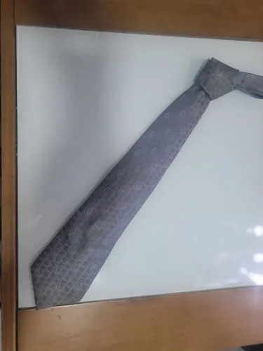 Gravata importada cinza prateado