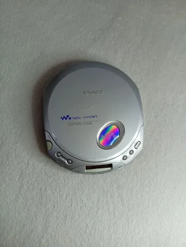 Sony CD Walkman D-E351