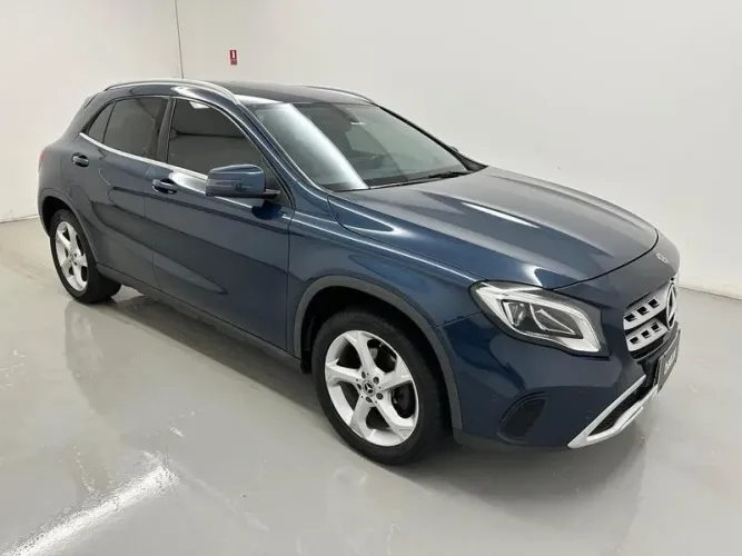Mercedes-Benz GLA 200 Adv. 1.6/1.6 TB 16V Flex Aut. 2019