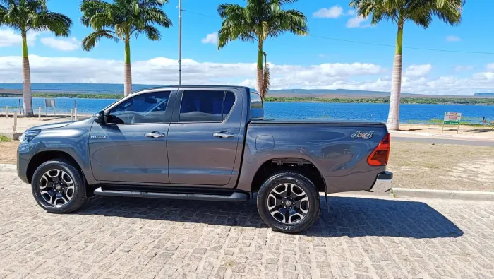 Toyota Hilux CD SRV 4X4 2.8 TDI Diesel Aut. 2024