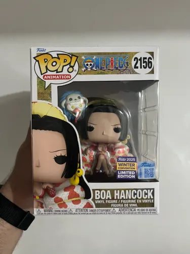 Funko Boa Hancock 2156 Premium Convention Original e com caixa