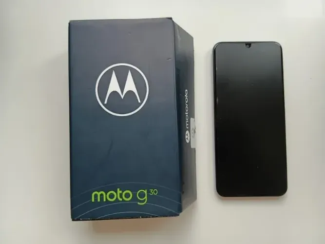 Moto G30