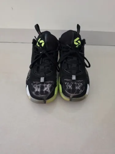 Tênis nike JOrdan n.43. ÓTIMO ESTADO!