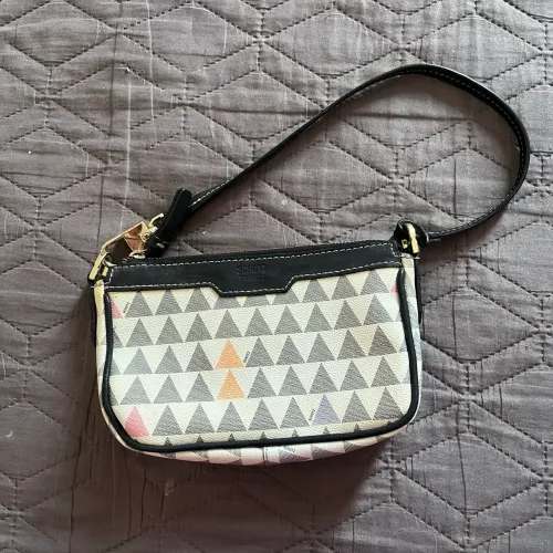 Bolsa Schutz Triangle Baguete