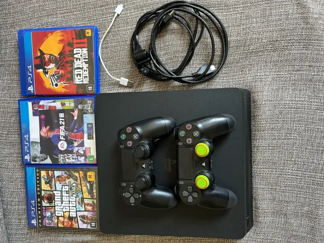 PS4 SLIM 1 TB