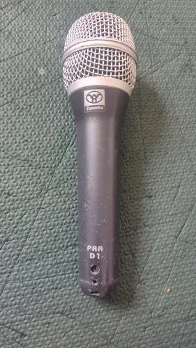 Microfone Super Lux